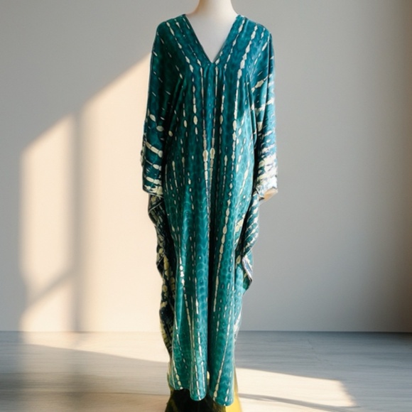 0140/ Green Long Kaftan, Tie dyed, Kaftan , Simple Dress - Picture 2 of 12